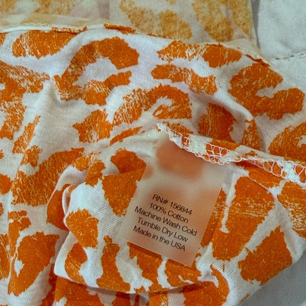 Women's Peach Leopard Print Short Sleeve Top - Picture 8 of 8